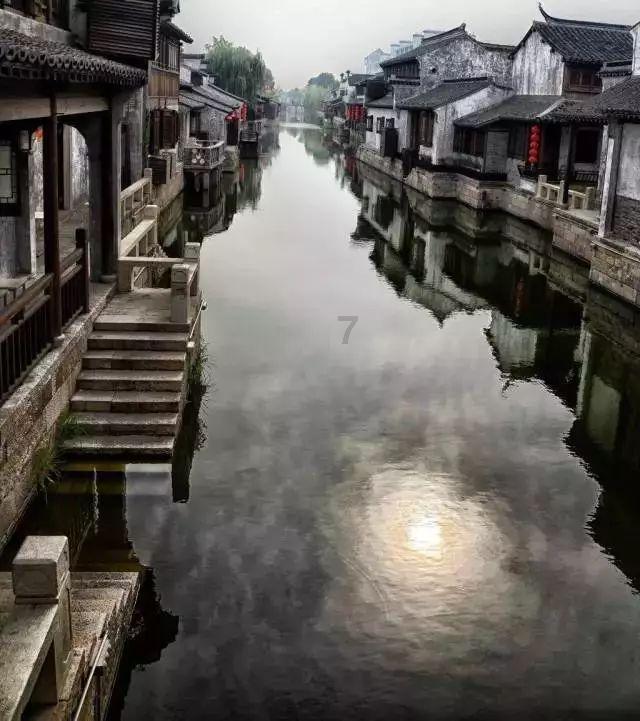 逃出绿色公寓